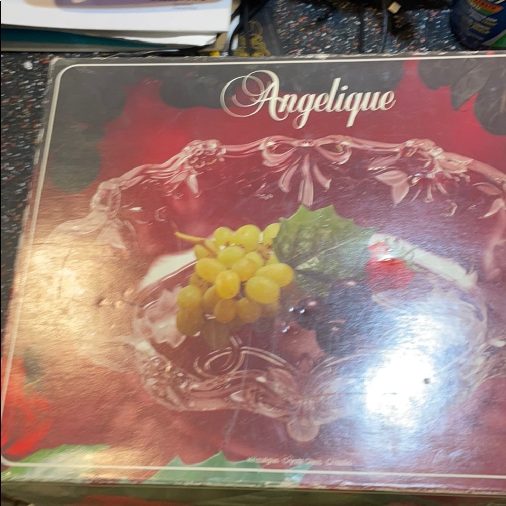 Crystal fruit bowl